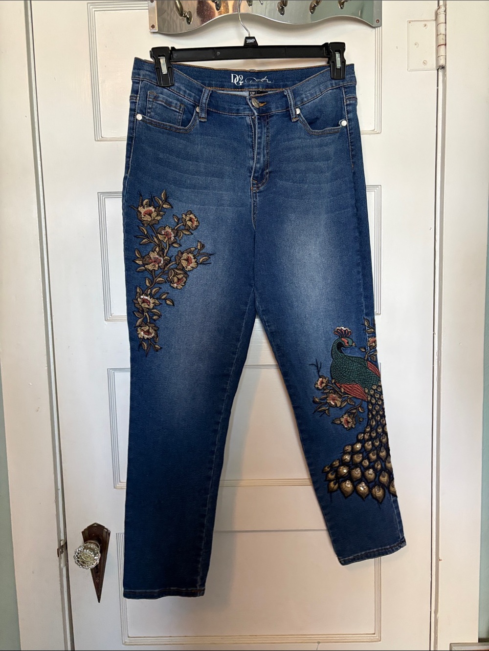 DG2 Embroidered Peacock Floral Dark Blue Jeans for Women Size 12P